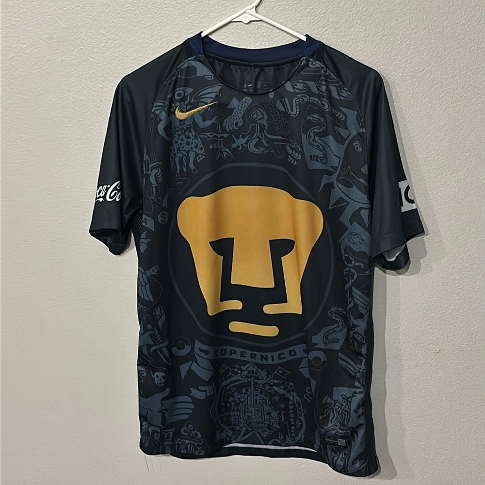 Nike Pumas 16/17 Away Kit, Men’s Medium